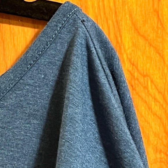 Nike Dri Fit Womens S Top Short Sleeve Side Slits Workout Activewear Blue - Picture 12 of 13